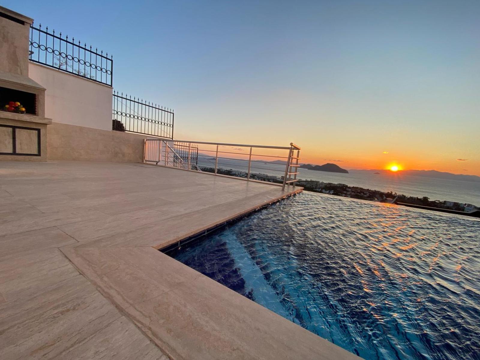 Bodrum Eason Villa & House 350M2 Full Sea View With Private Infinity Pool Eksteriør billede